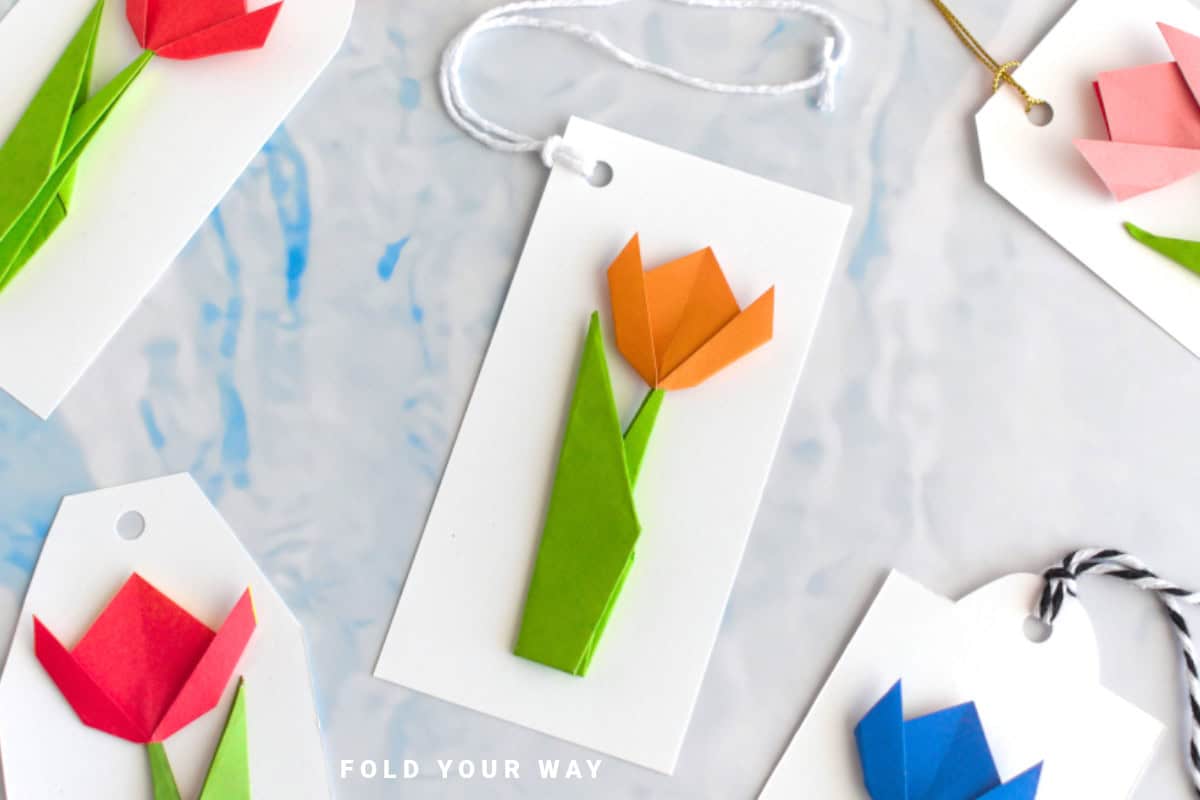 Close up image of a tulip gift tag.