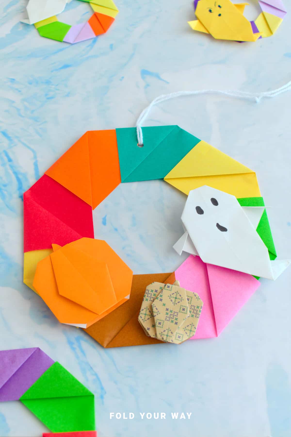 Halloween paper wreath.